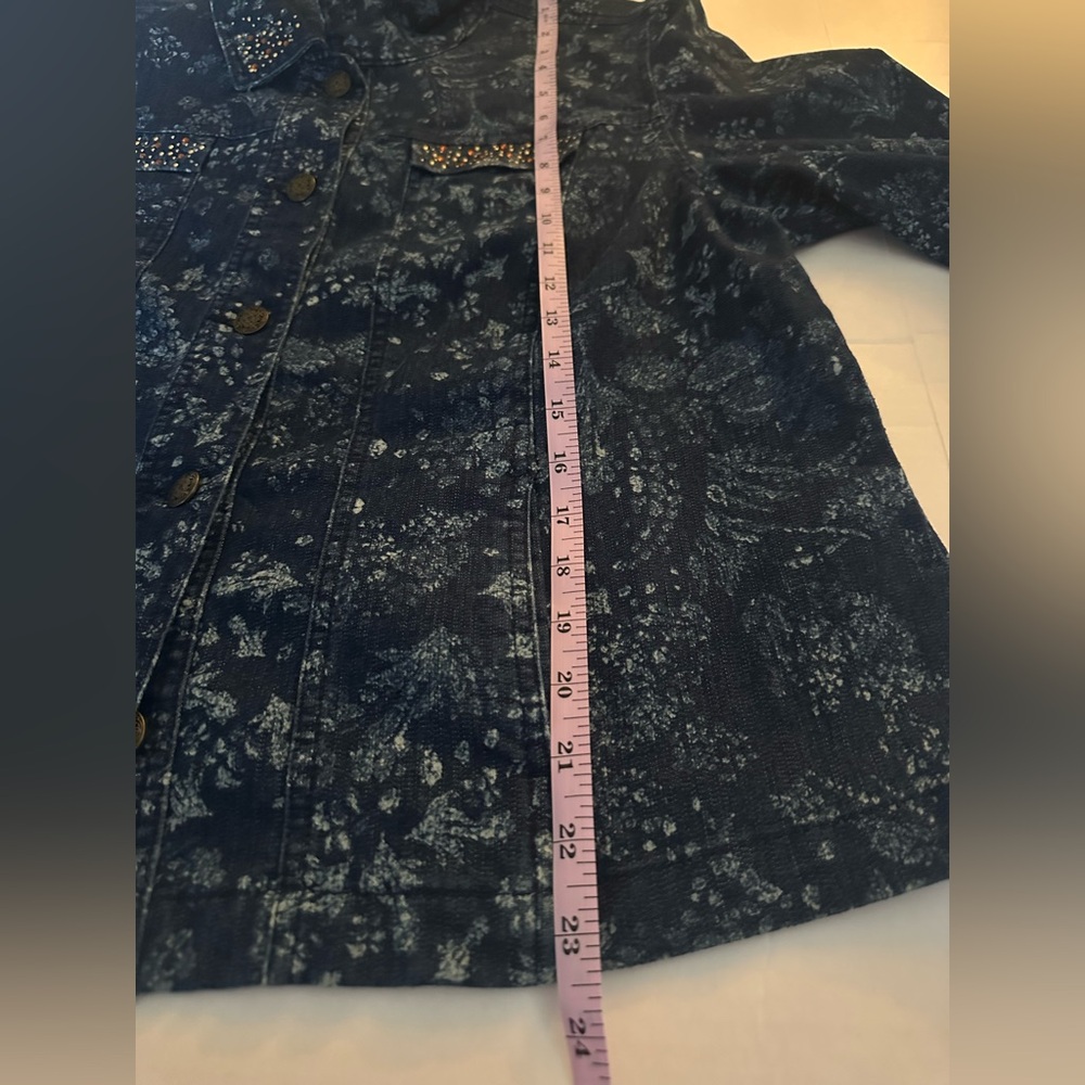 Erika Women’s Denim Jacket Floral Print with Beading on pocket and collar. PXL - Picture 13 of 14